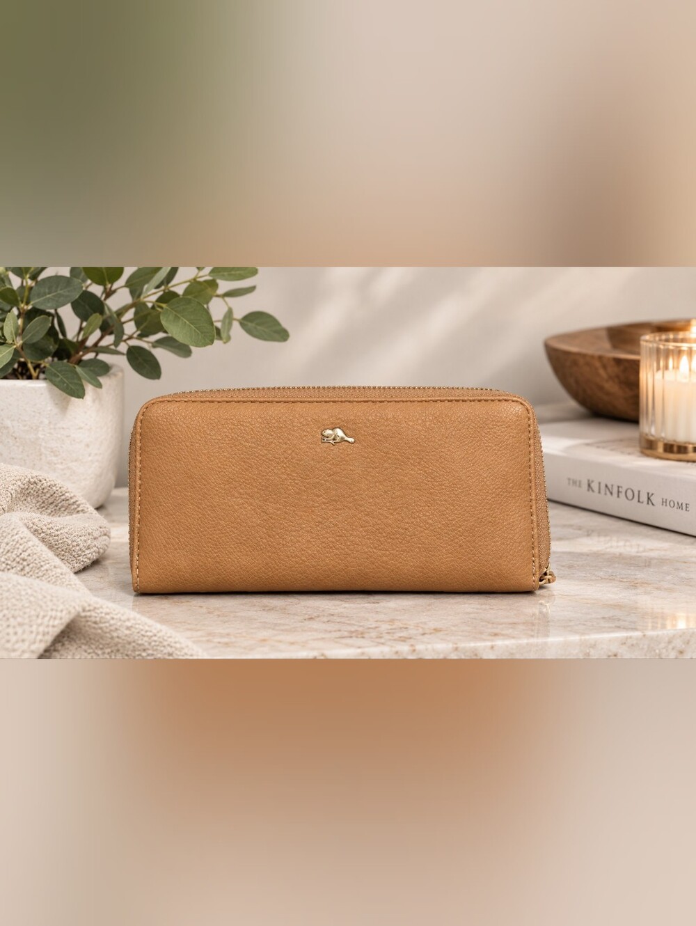 Roots Zip Wallet in Camel Brown